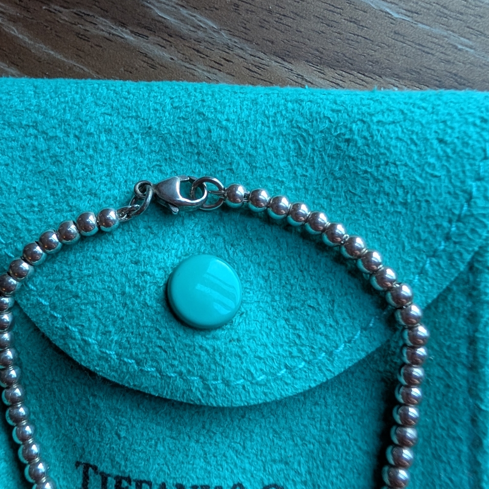Authentic Tiffany & Co. Return To Tiffany Mini Padlock Charm On Beaded Bracelet - Picture 4 of 5